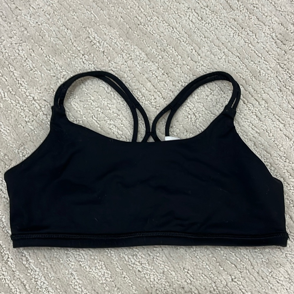 Ivivia black sports bra
